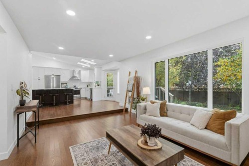 128 Sunvista Close Se, Calgary, AB 