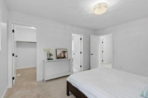 128 Sunvista Close Se, Calgary, AB 
