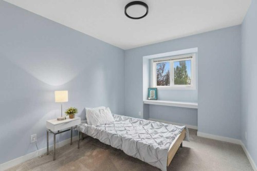 128 Sunvista Close Se, Calgary, AB 
