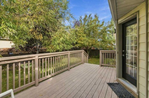 128 Sunvista Close Se, Calgary, AB 