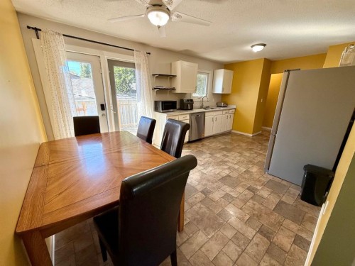 921 Ellis Crescent Se, High River, AB 