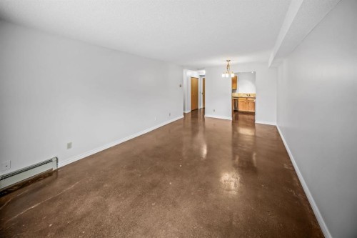201-2211 29 Street Sw, Calgary, AB 