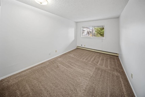 201-2211 29 Street Sw, Calgary, AB 