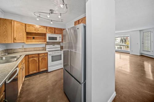 201-2211 29 Street Sw, Calgary, AB 