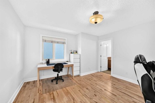 2315 1 Street Ne, Calgary, AB 