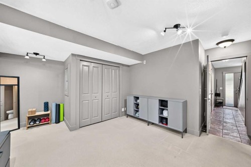 2315 1 Street Ne, Calgary, AB 