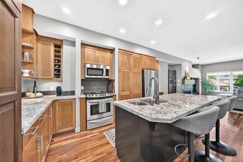 2315 1 Street Ne, Calgary, AB 