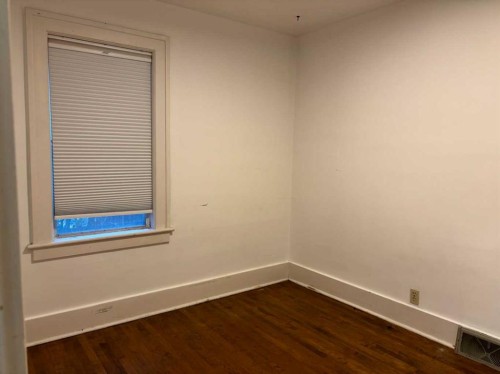 132 7 Avenue Ne, Calgary, AB 
