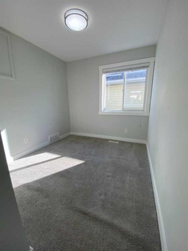 92 Covington Court Ne, Calgary, AB 