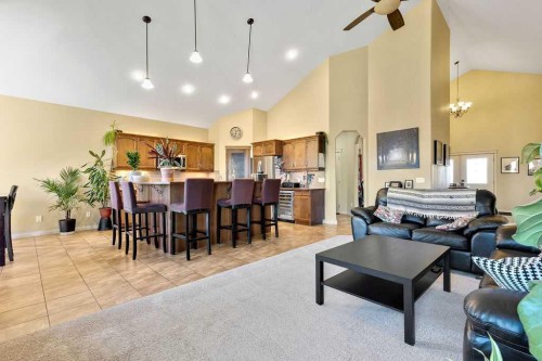 17 Dain Place Nw, Langdon, AB 