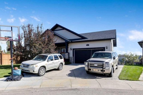 17 Dain Place Nw, Langdon, AB 