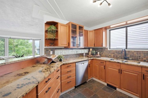 1004 Mckinnon Drive Ne, Calgary, AB 