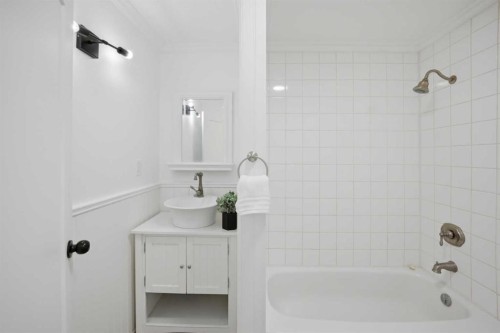 1004 Mckinnon Drive Ne, Calgary, AB 