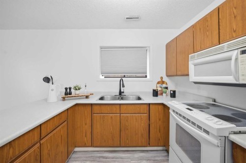 1004 Mckinnon Drive Ne, Calgary, AB 