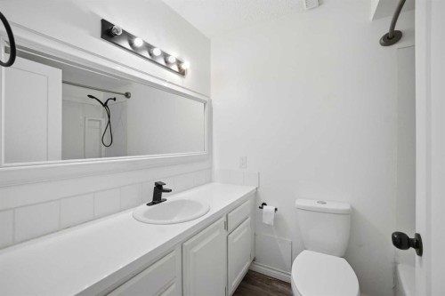 1004 Mckinnon Drive Ne, Calgary, AB 