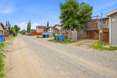 1004 Mckinnon Drive Ne, Calgary, AB 