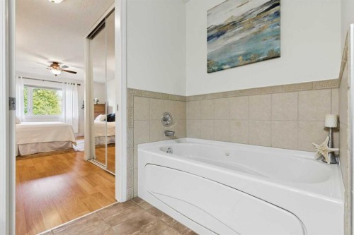 44 Inglewood Landing Se, Calgary, AB 