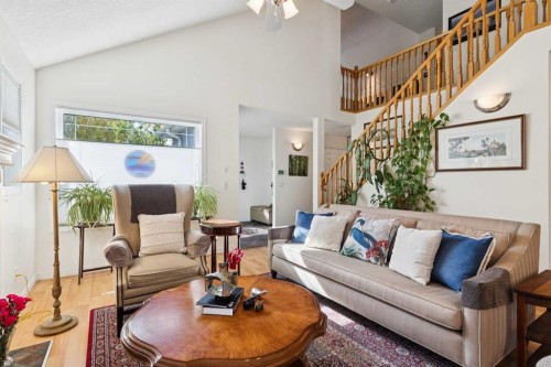 44 Inglewood Landing Se, Calgary, AB 