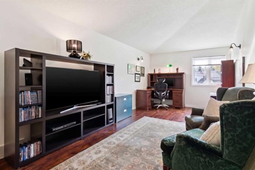 44 Inglewood Landing Se, Calgary, AB 
