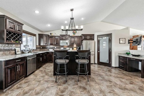 142 Westview Drive, Nanton, AB 