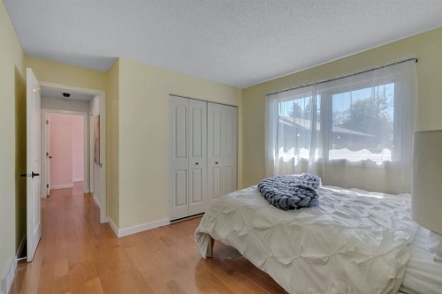 24 Shawcliffe Road Sw, Calgary, AB 