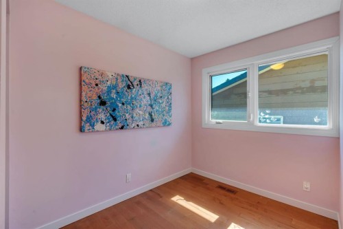 24 Shawcliffe Road Sw, Calgary, AB 