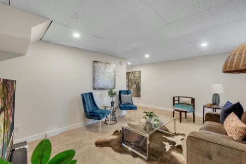 24 Shawcliffe Road Sw, Calgary, AB 