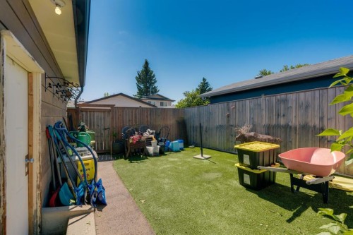 24 Shawcliffe Road Sw, Calgary, AB 