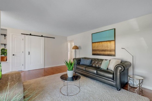 24 Shawcliffe Road Sw, Calgary, AB 