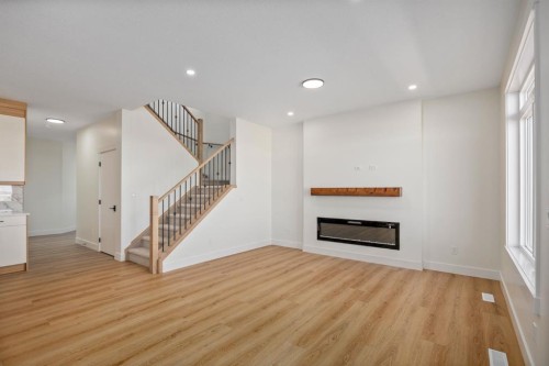 150 Lakewood Crescent, Strathmore, AB 