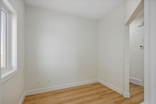 150 Lakewood Crescent, Strathmore, AB 
