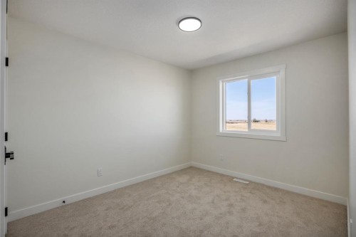 150 Lakewood Crescent, Strathmore, AB 