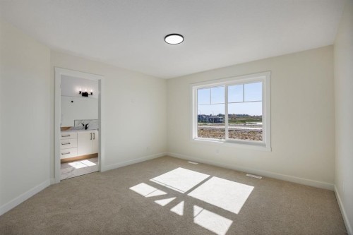 150 Lakewood Crescent, Strathmore, AB 
