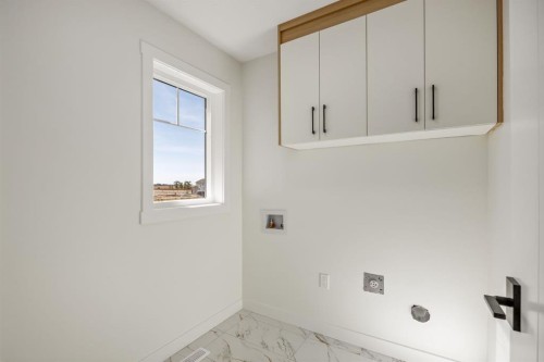 150 Lakewood Crescent, Strathmore, AB 