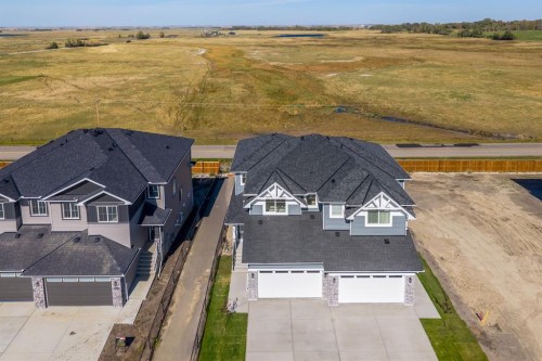 150 Lakewood Crescent, Strathmore, AB 