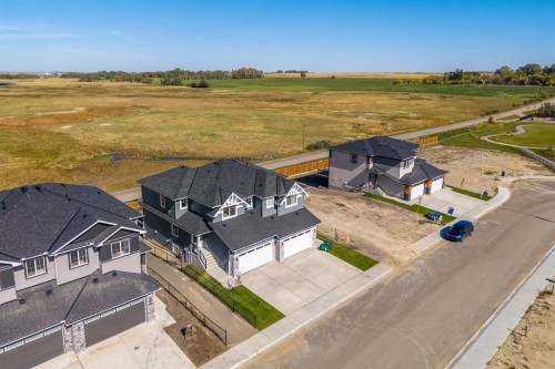 150 Lakewood Crescent, Strathmore, AB 