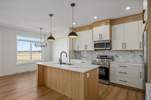 150 Lakewood Crescent, Strathmore, AB 