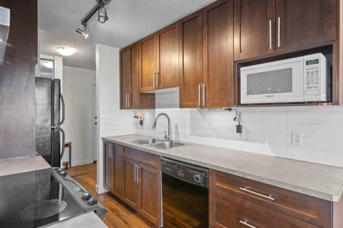 403-4455C Greenview Drive Ne, Calgary, AB 