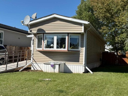 408 3 Street North, Vulcan, AB 