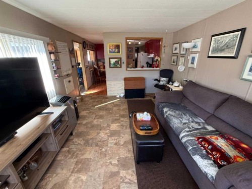 408 3 Street North, Vulcan, AB 