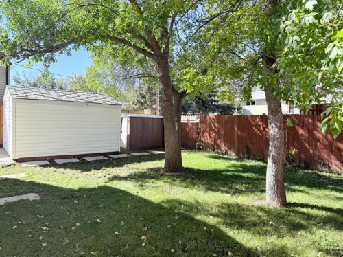 408 3 Street North, Vulcan, AB 