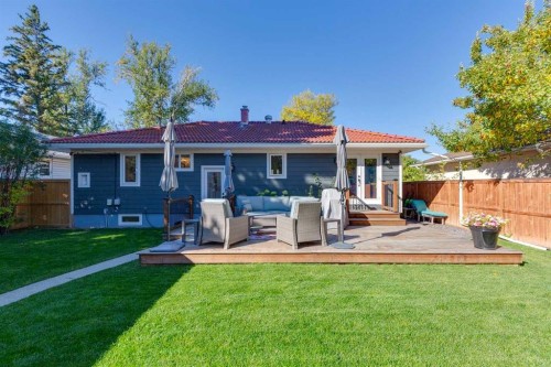 4212 45 Street Sw, Calgary, AB 