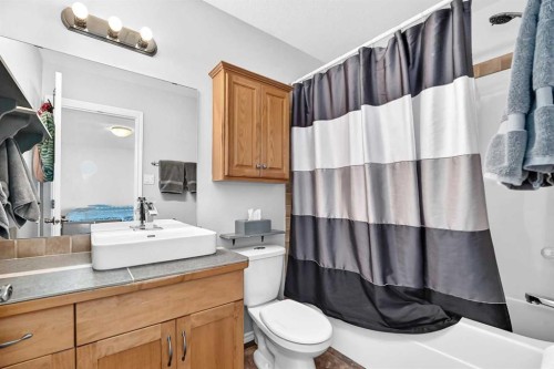 167 Mount Sundance Crescent, Lethbridge, AB 