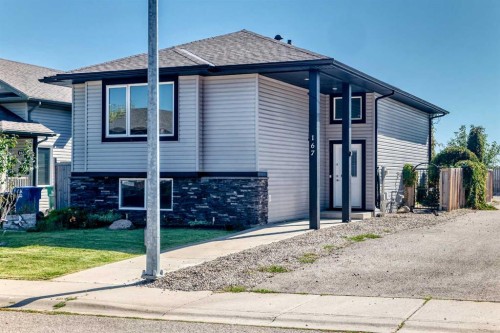 167 Mount Sundance Crescent, Lethbridge, AB 