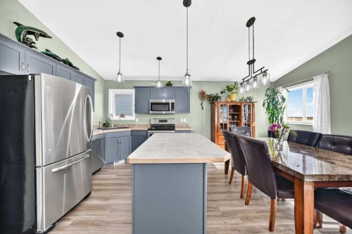 167 Mount Sundance Crescent, Lethbridge, AB 