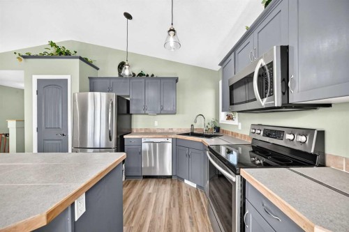 167 Mount Sundance Crescent, Lethbridge, AB 