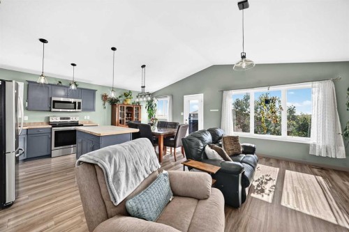 167 Mount Sundance Crescent, Lethbridge, AB 