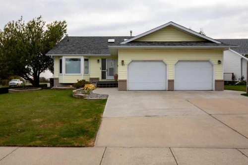11 Maple Place, Crossfield, AB 