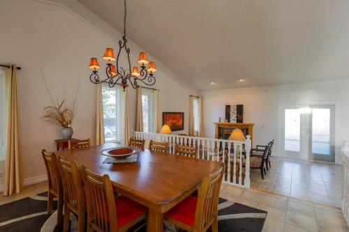 11 Maple Place, Crossfield, AB 