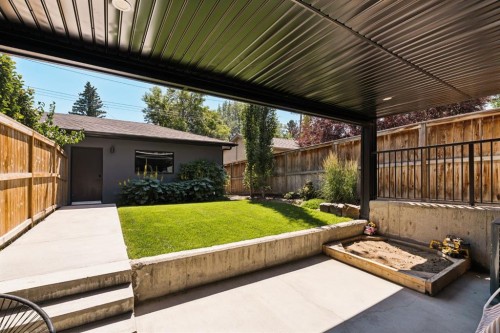1723B 30 Avenue Sw, Calgary, AB 